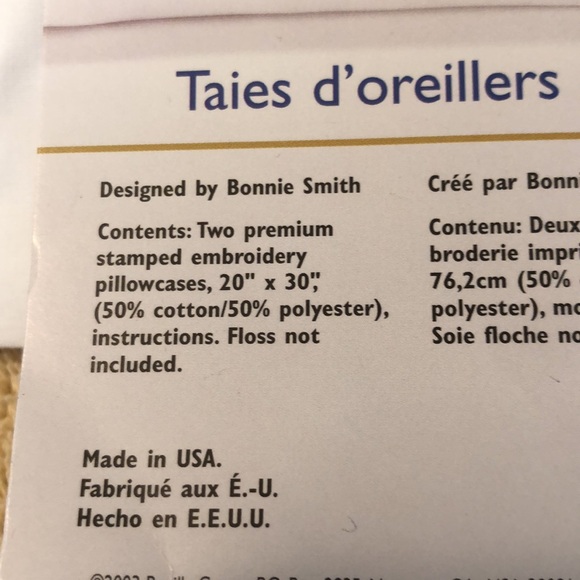 Bucilla TALL FLOWERS Stamped Embroidery Pillowcases Kit WM65474 Premium Percale - Picture 2 of 6